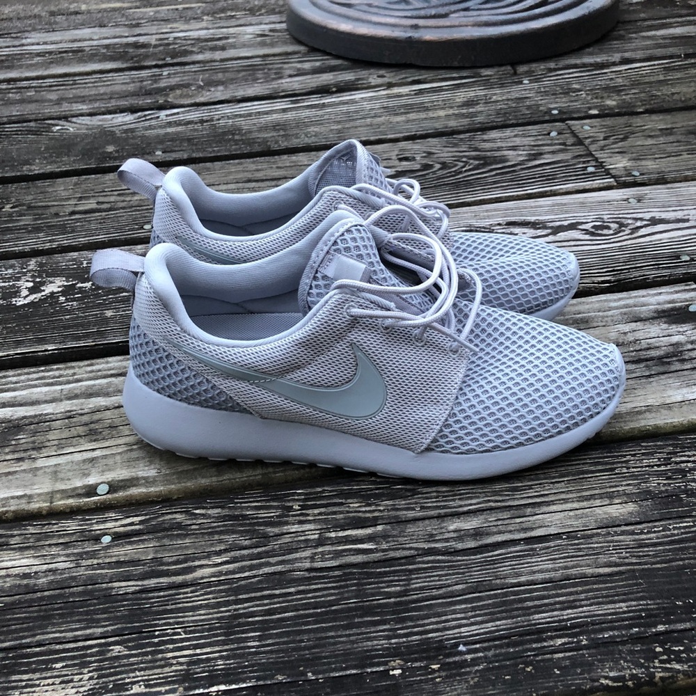 Nike trainer Roshe run air max jordan brand new size 8.5